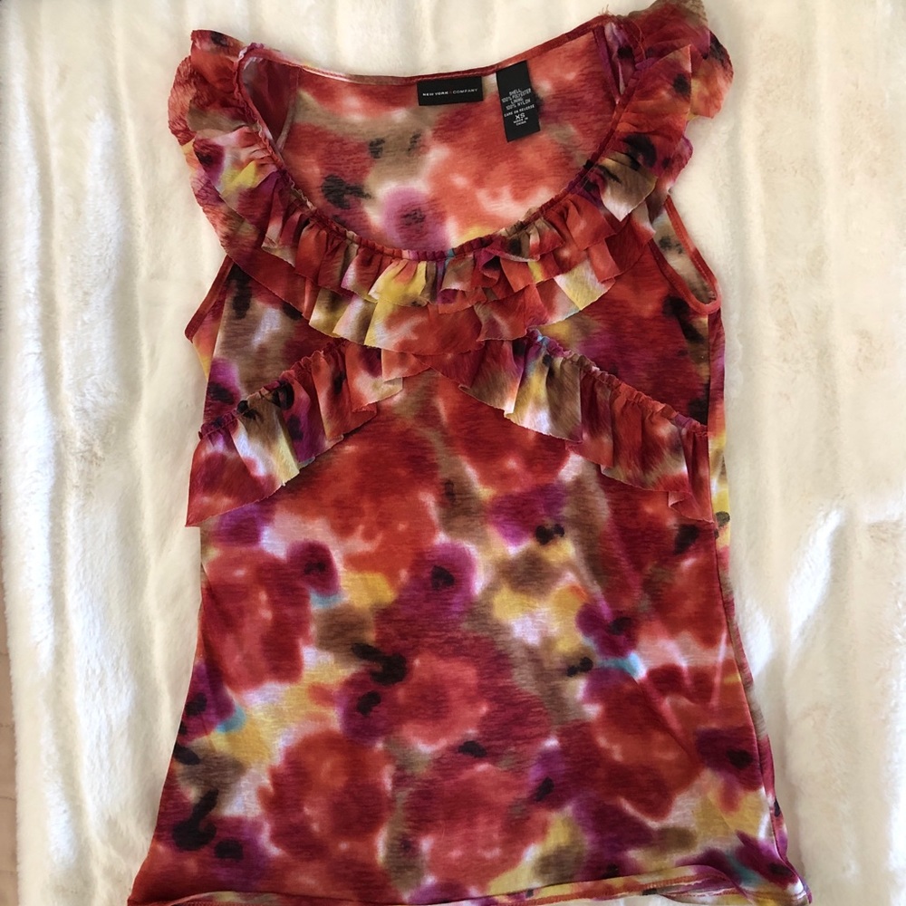 NY and Company Red Floral Ruffled Tank, Sz. XS